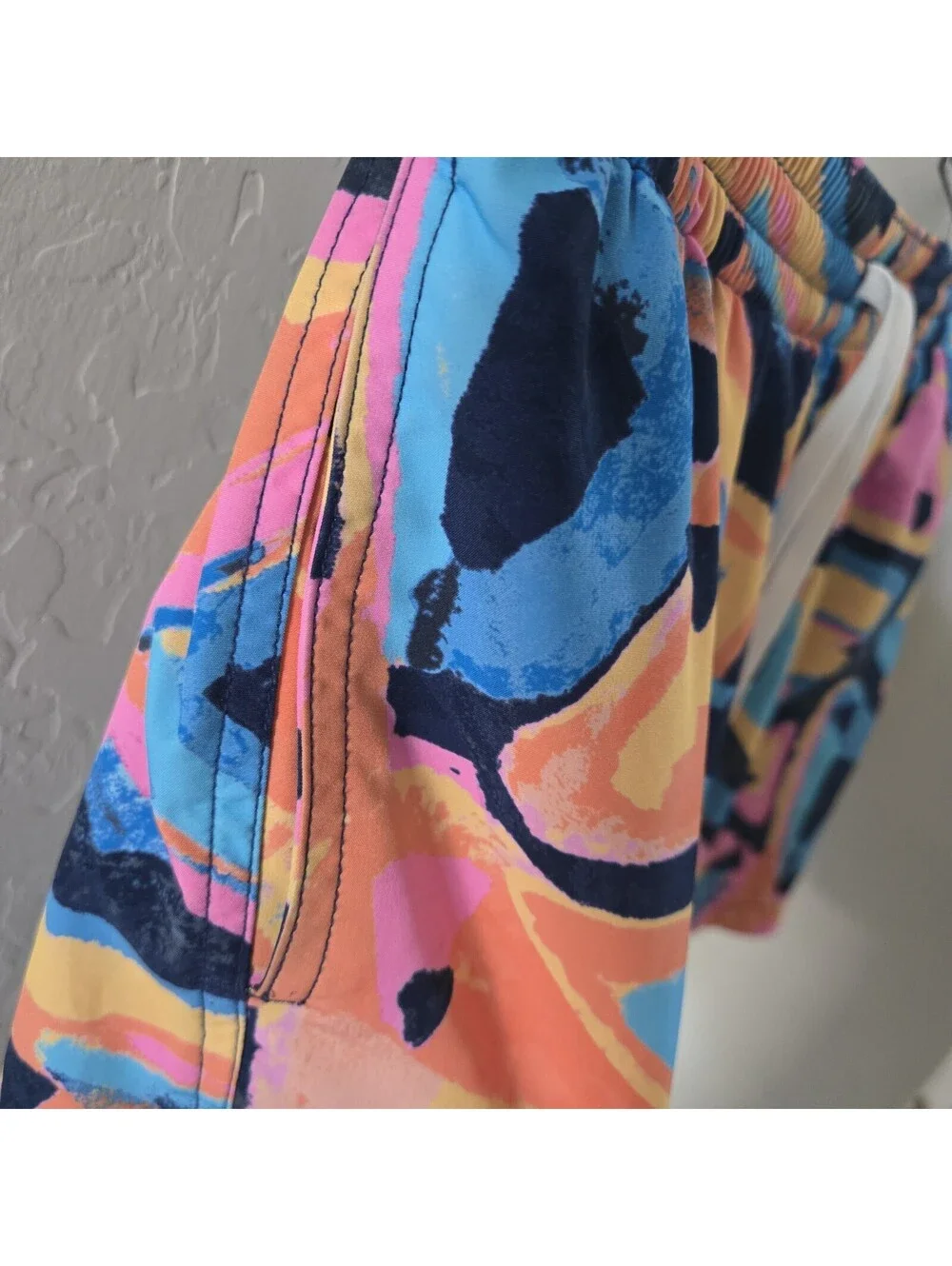 Chubbies The Exploding Nachos Swim Trunks Men’s XL Stretch Mesh lined